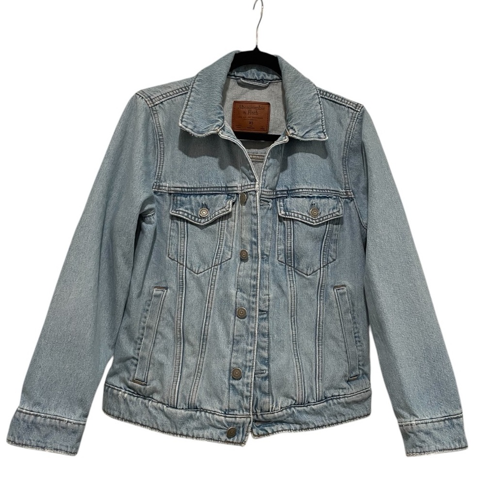 Abercrombie & Fitch denim trucker jacket woman’s XS 100% cotton